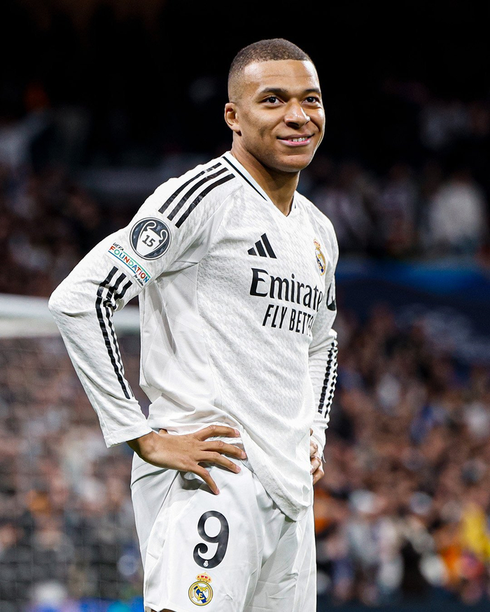 76人两将回归！保罗·乔治首发战篮网，博纳迎来复出