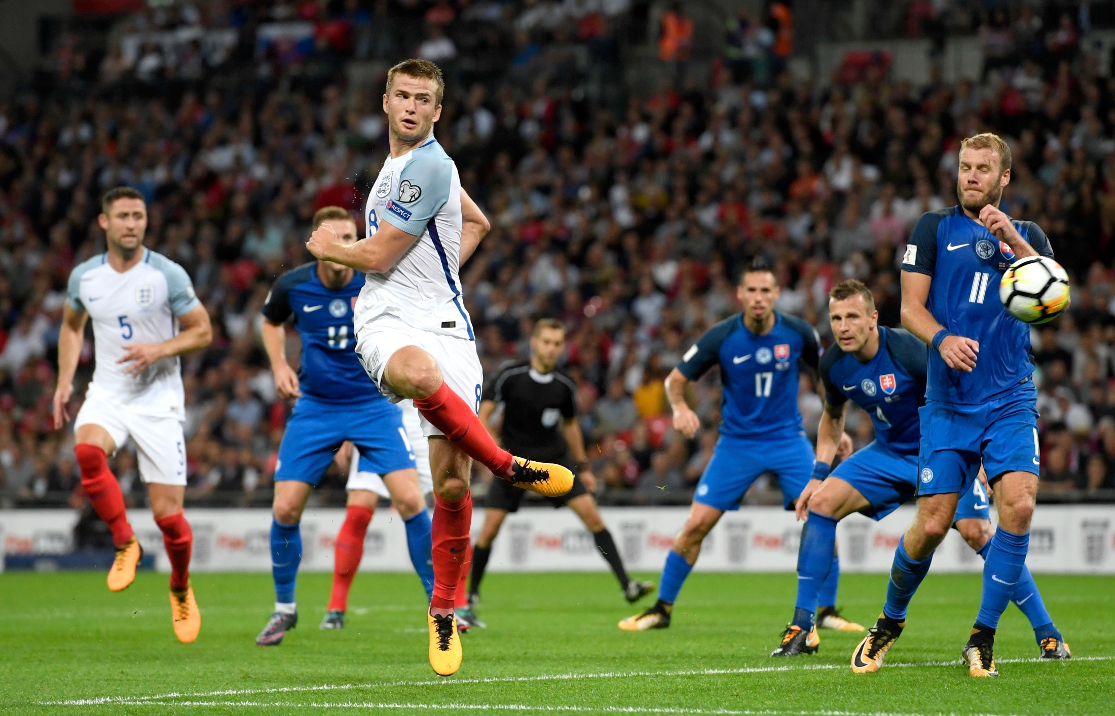 西乙联赛：余嘉豪出战19分钟，得到10分6篮板2盖帽