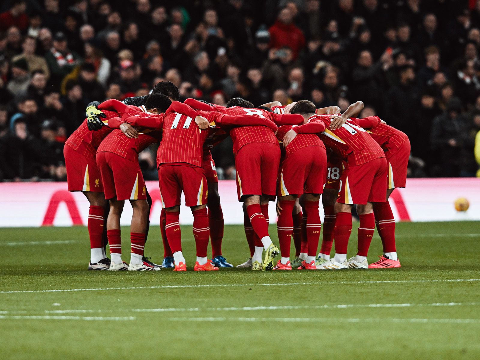 绿帽哥独家：斯洛特帅位告险，部分核心球员对其战术感到困惑