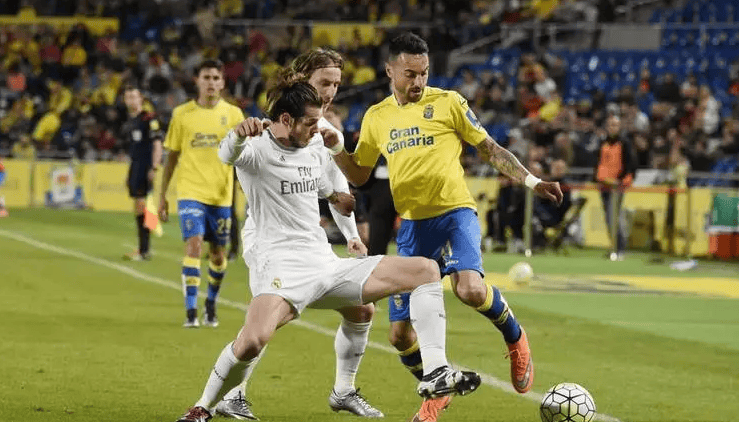 罗体：齐尔克泽想在加斯佩里尼手下踢球，曼联希望纯租借